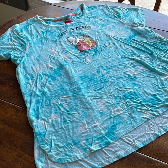 Peanuts Snoopy t-shirt. Woman size 2x - Picture 2 of 6